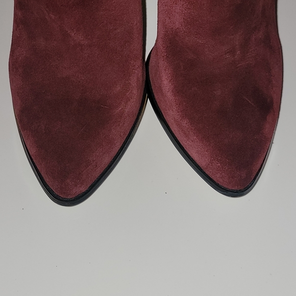BCBGeneration Suede Stiletto heeled Burgundy booties Almond Toe Size 7 - Picture 6 of 10